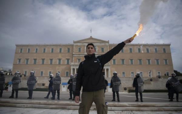 希腊学生抗议引入私立大学的计划